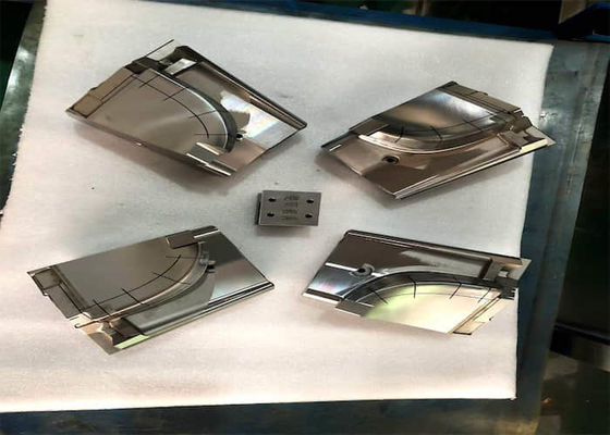 100k-500k Shots Moldeado de plástico Insertos Componentes de moldes de mecanizado personalizados