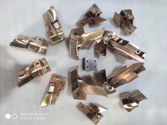 El hardware del moldeo por inyección de la precisión del OEM parte las piezas autos del molde del latón del acero inoxidable